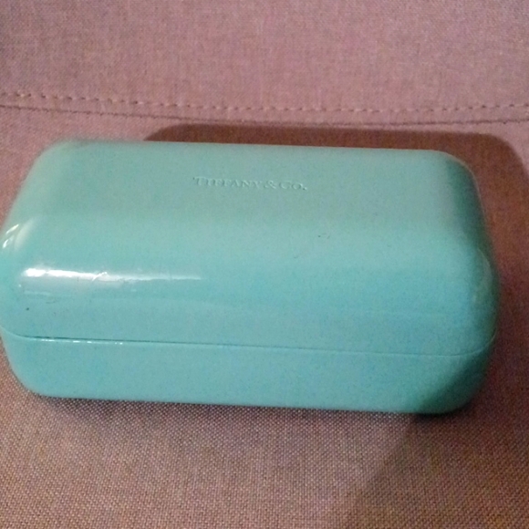 Tiffany - Picture 1 of 6